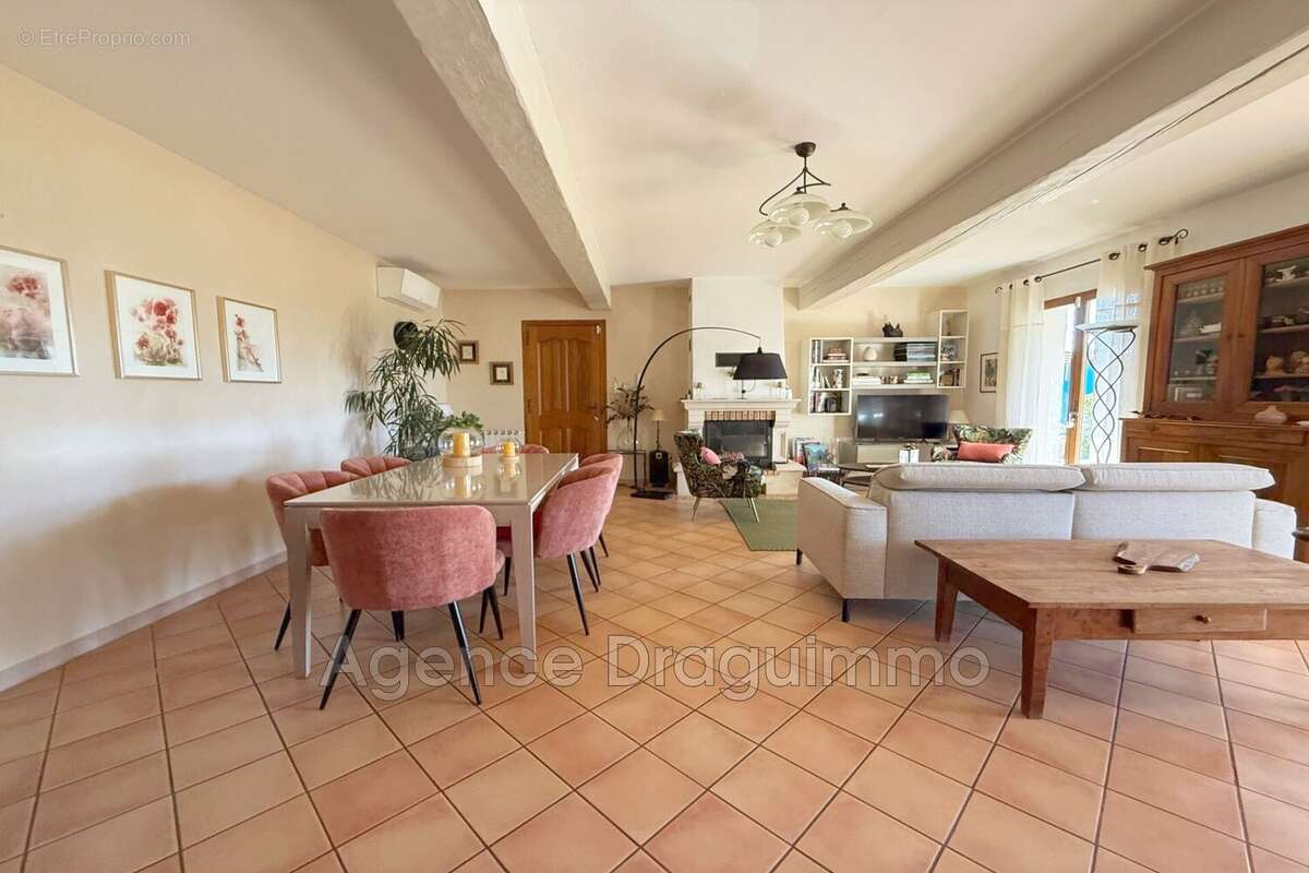 Maison à DRAGUIGNAN