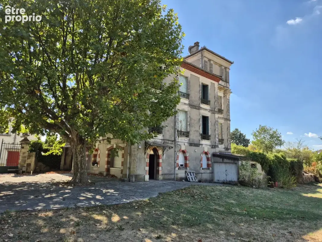 Maison bourgeoise 368 m2 terrain 2030 m2 - photo 3