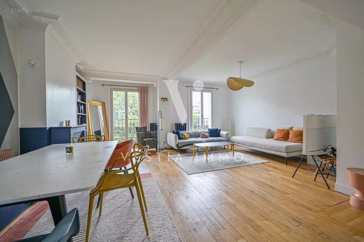 Appartement à NEUILLY-SUR-SEINE