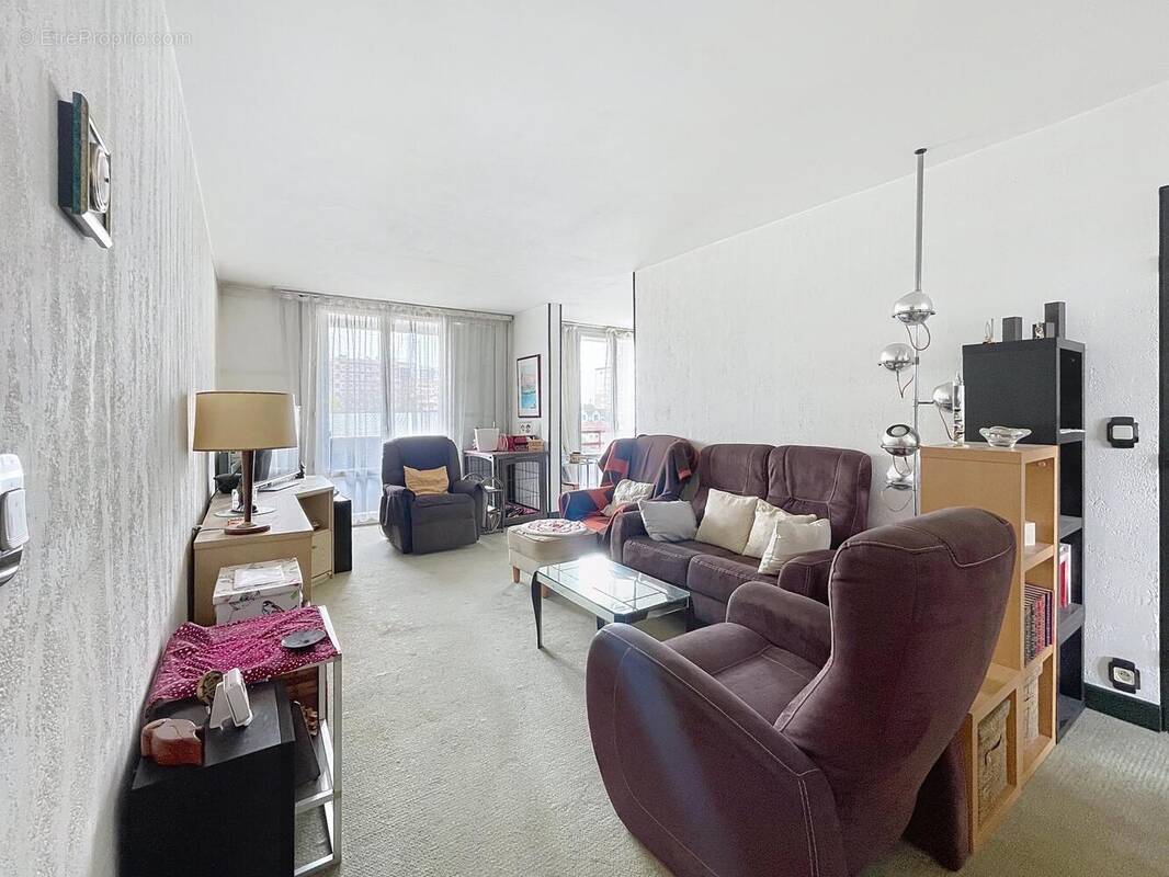 Photo 1 - Appartement à VILLENEUVE-LA-GARENNE