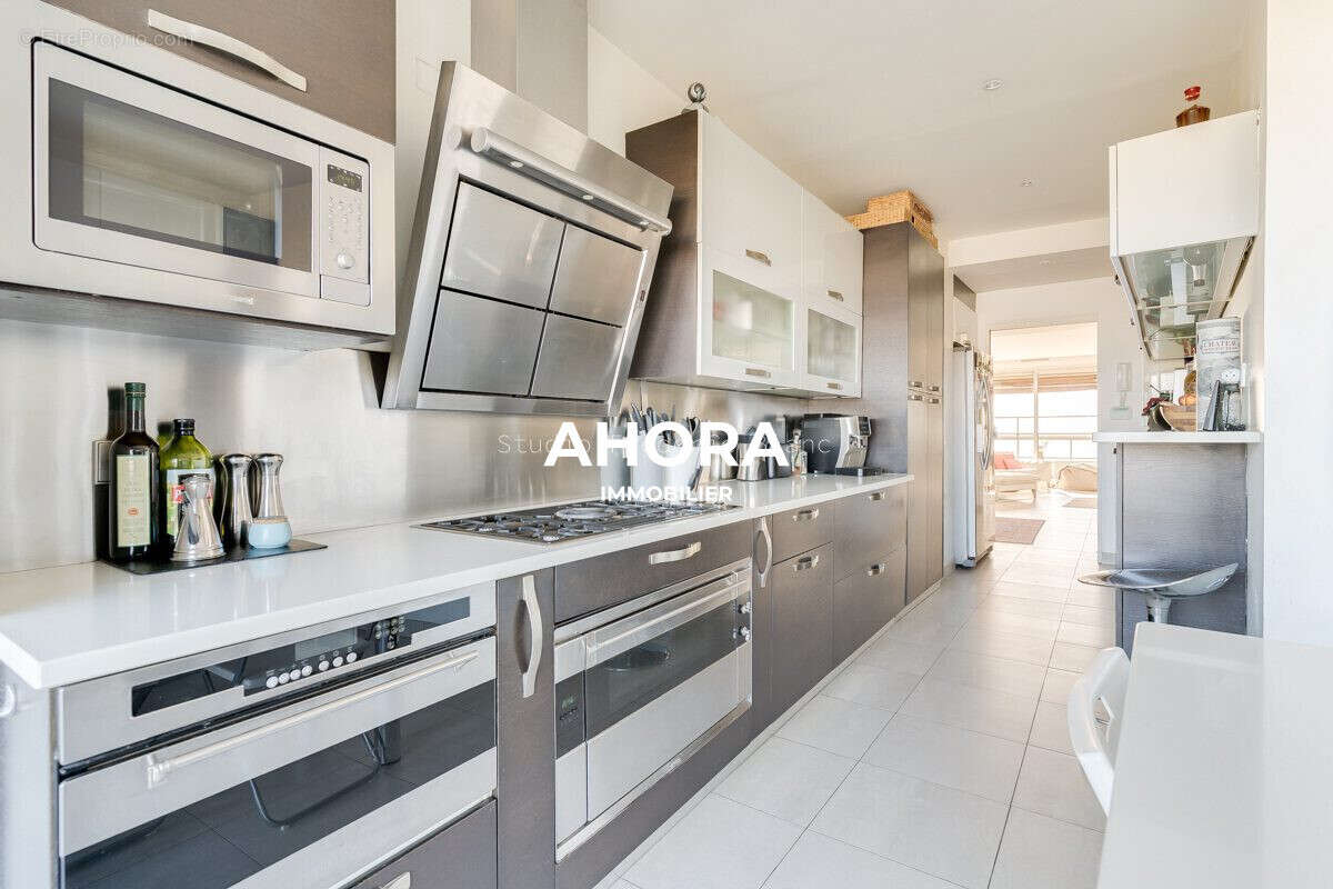 Appartement à MARSEILLE-8E