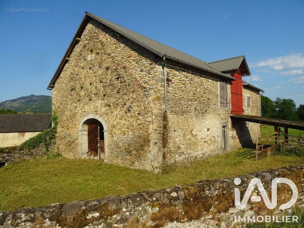 Maison 300 m² à Trois-Villes  - photo 4