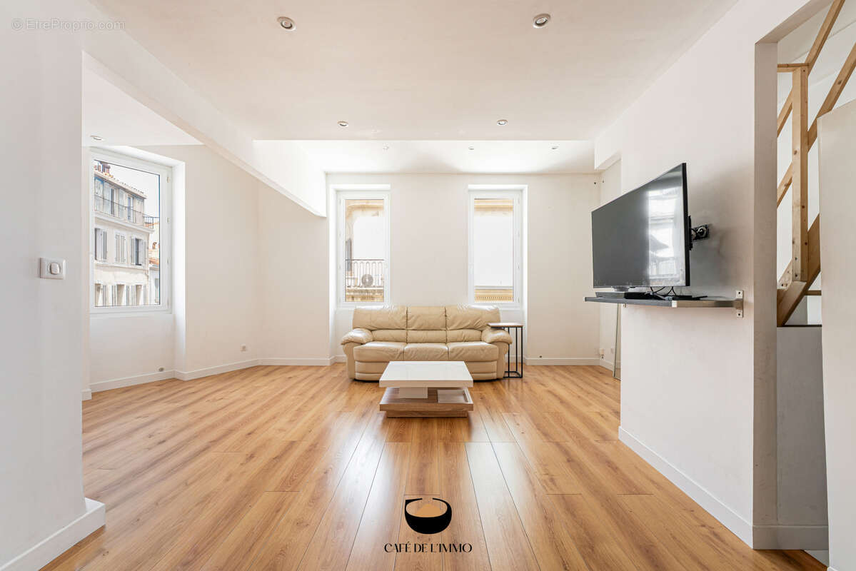 Appartement à MARSEILLE-6E