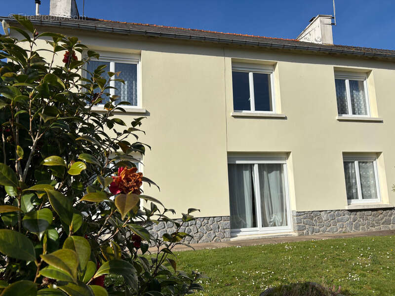 Maison à BAINS-SUR-OUST