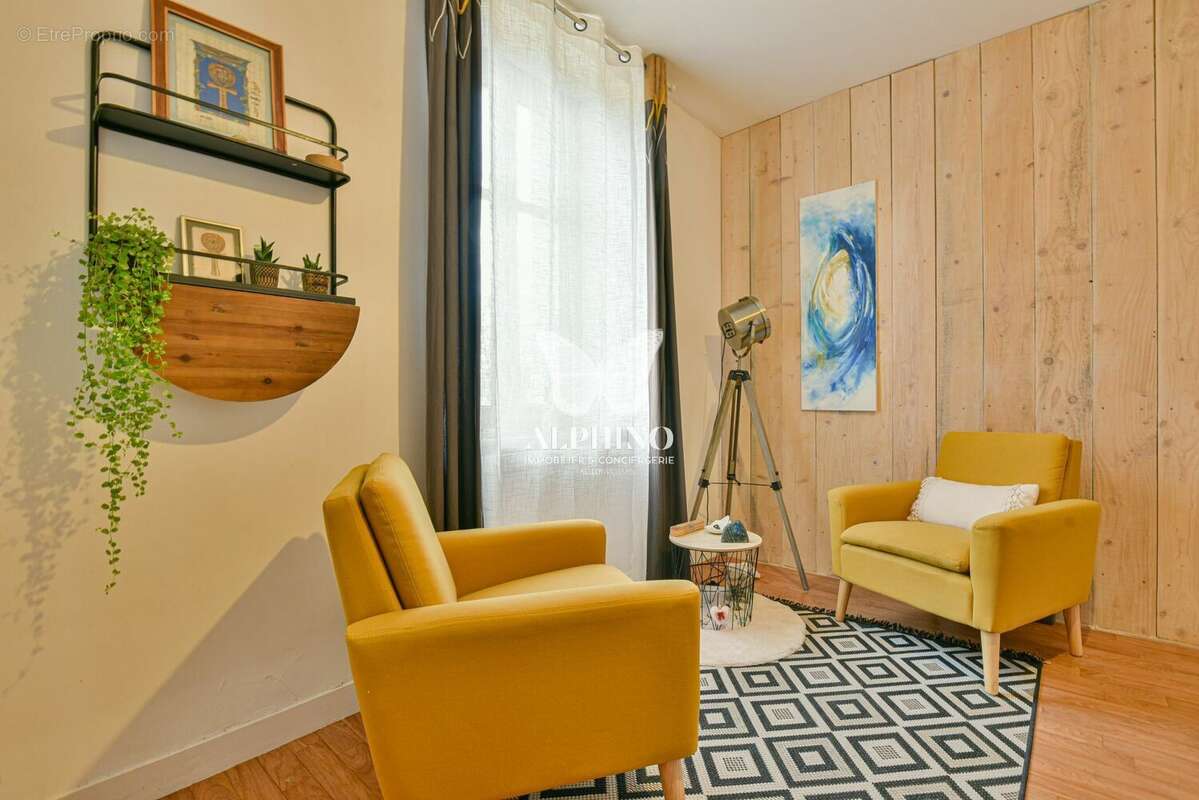 Maison à SAINT-JUNIEN