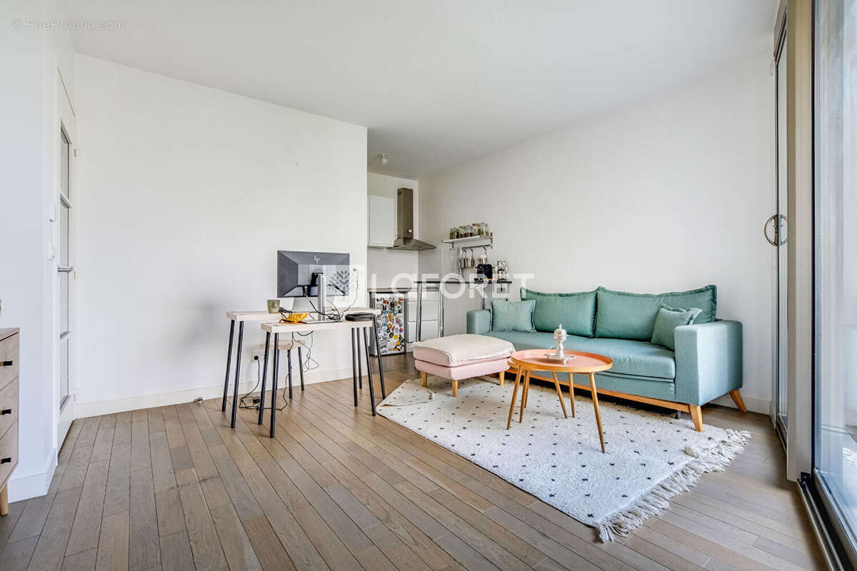 Appartement 41 m² à Paris-15e  - photo 4