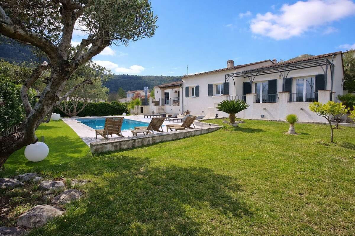 Maison à TOURRETTE-LEVENS