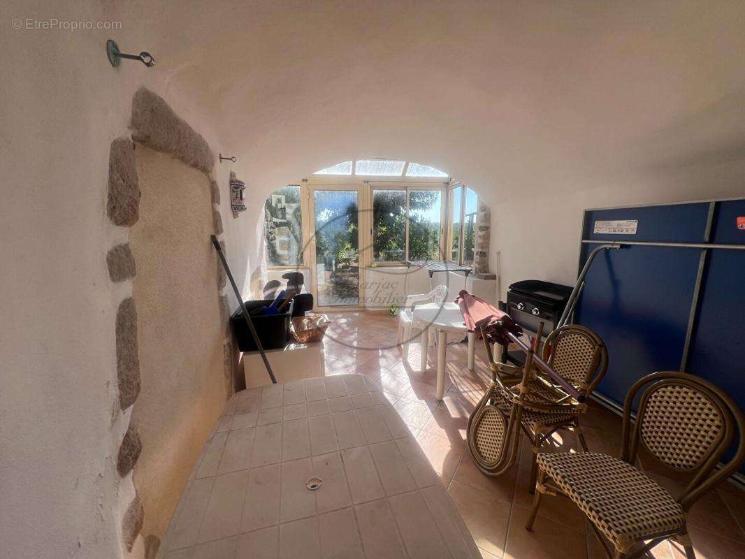Propriété de caractère en pierres avec prestations haut de gamme, piscine et vue dégagée ? Village tous commerces - photo 14