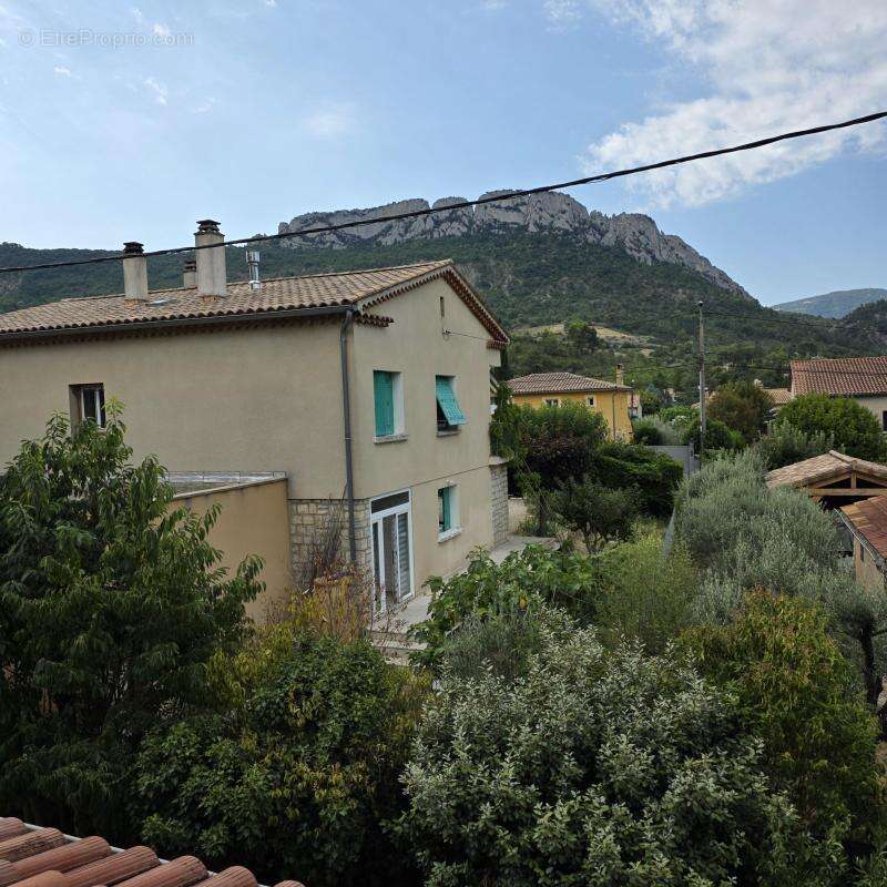 Spacieuse maison avec un joli terrain - photo 21
