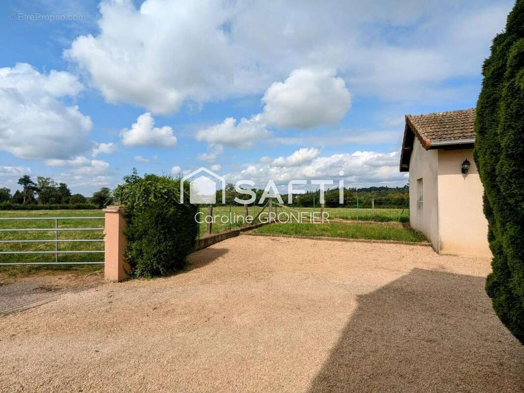 Photo 7 - Maison à SAINT-AUBIN-EN-CHAROLLAIS