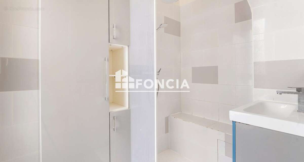 Appartement à PARIS-9E