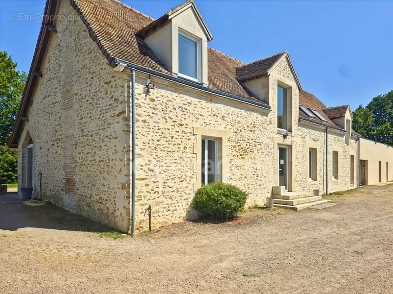 Maison à BEAUMONT-SUR-SARTHE