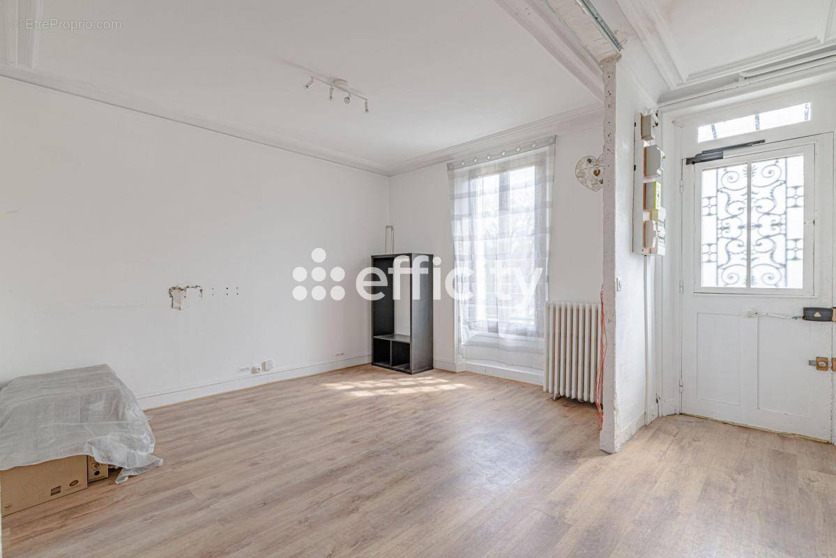 Maison à THORIGNY-SUR-MARNE