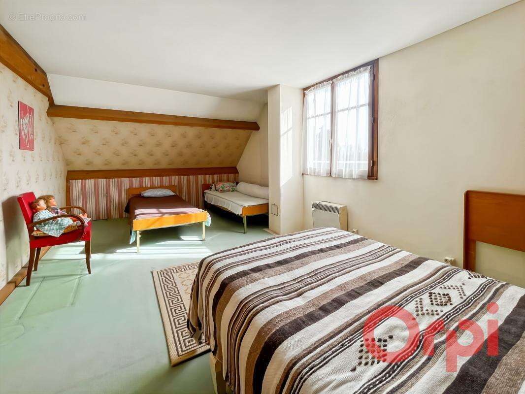 Maison à SAINT-AMAND-MONTROND