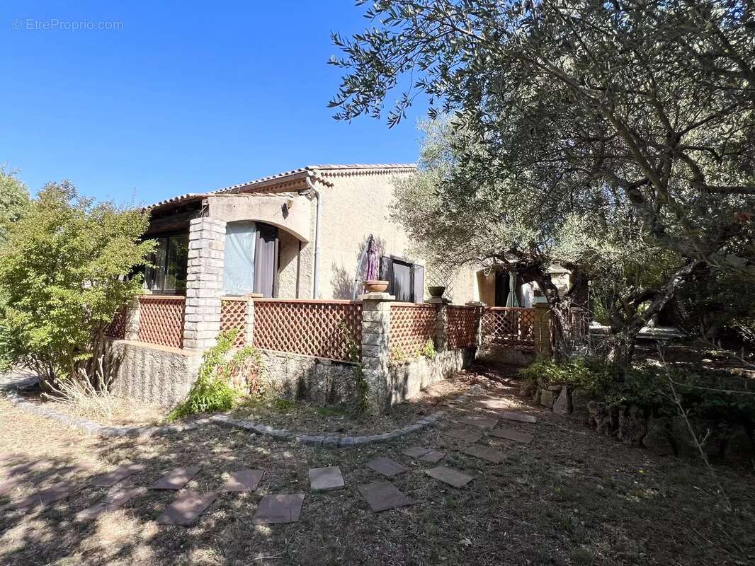 Maison à CAMPS-LA-SOURCE