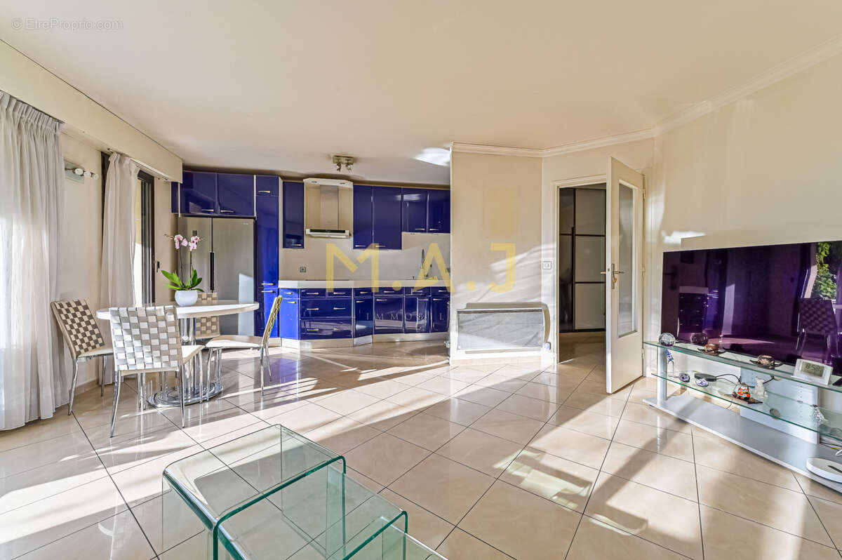 Appartement à LE PERREUX-SUR-MARNE