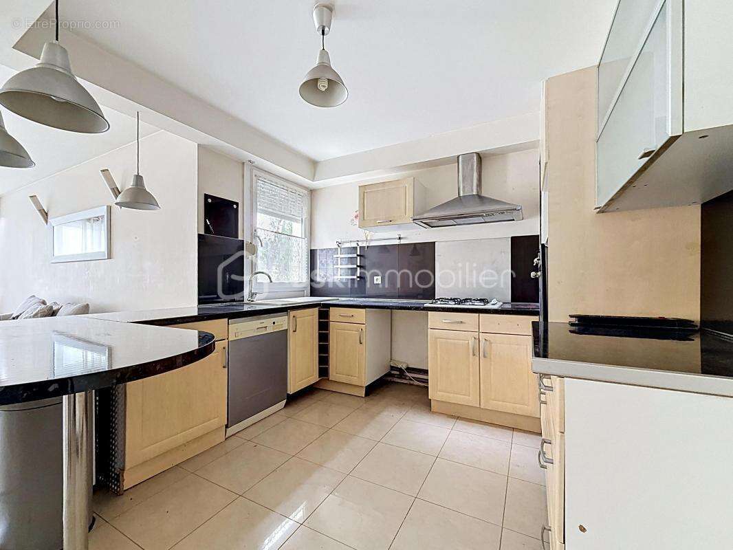 Appartement à LE BLANC-MESNIL