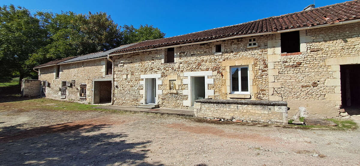 Maison à MARIGNY-MARMANDE