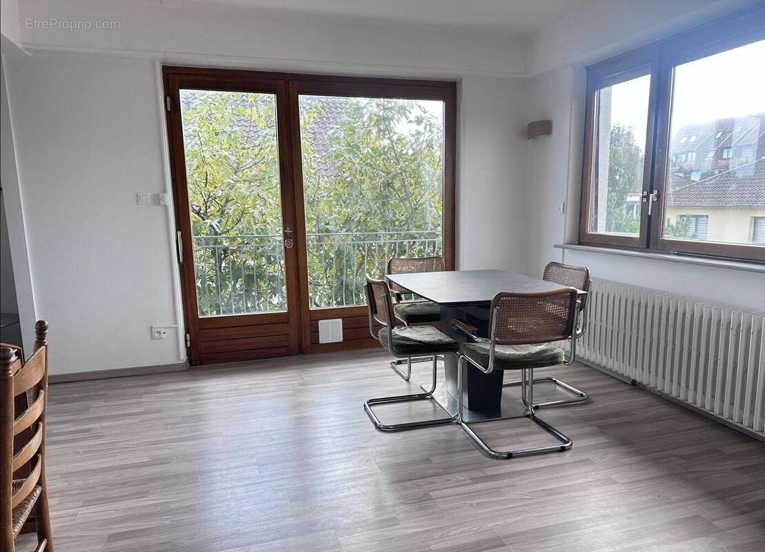 Salle à manger - Appartement à SOUFFELWEYERSHEIM