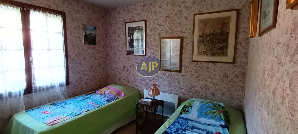 Maison à GRAYAN-ET-L&#039;HOPITAL