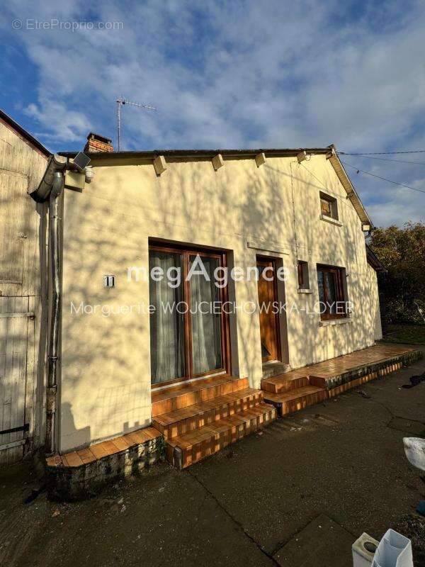 Maison à FRESNAY-SUR-SARTHE