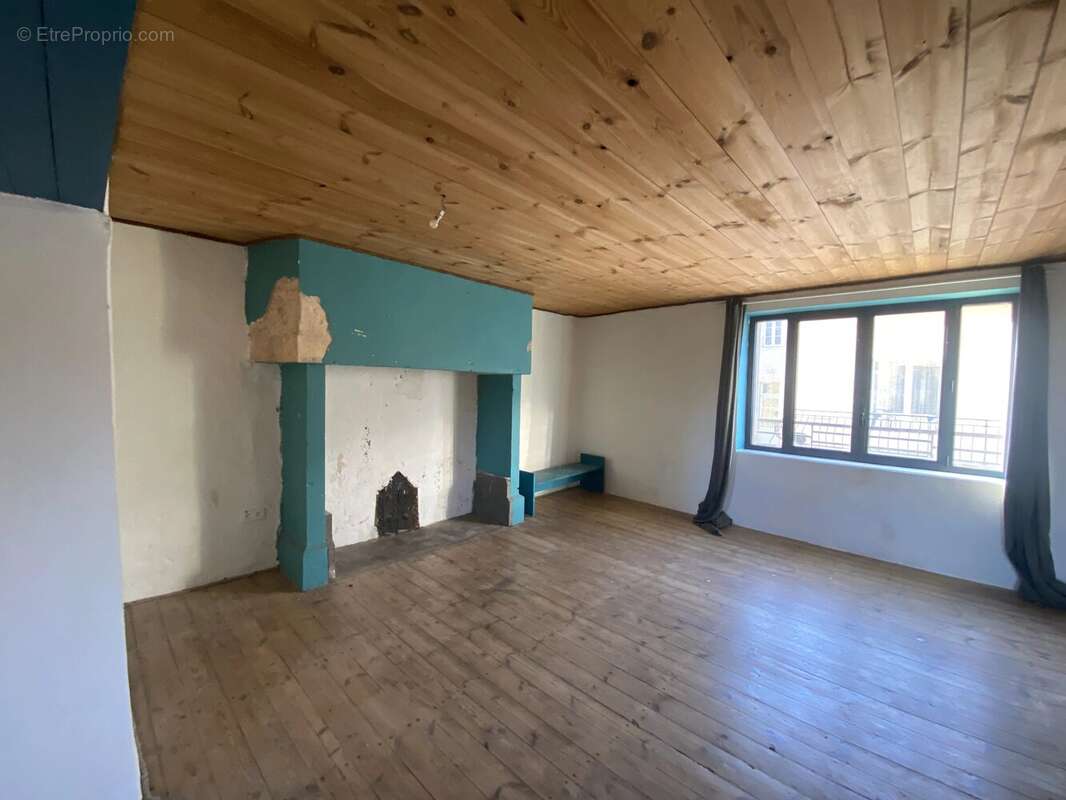 Maison à MONTAYRAL