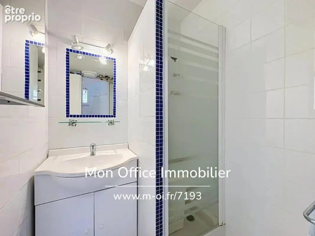 Référence : 7193-les - studio avec terrasse et parking dans résidence calme avec piscine à cavalaire sur mer - photo 9
