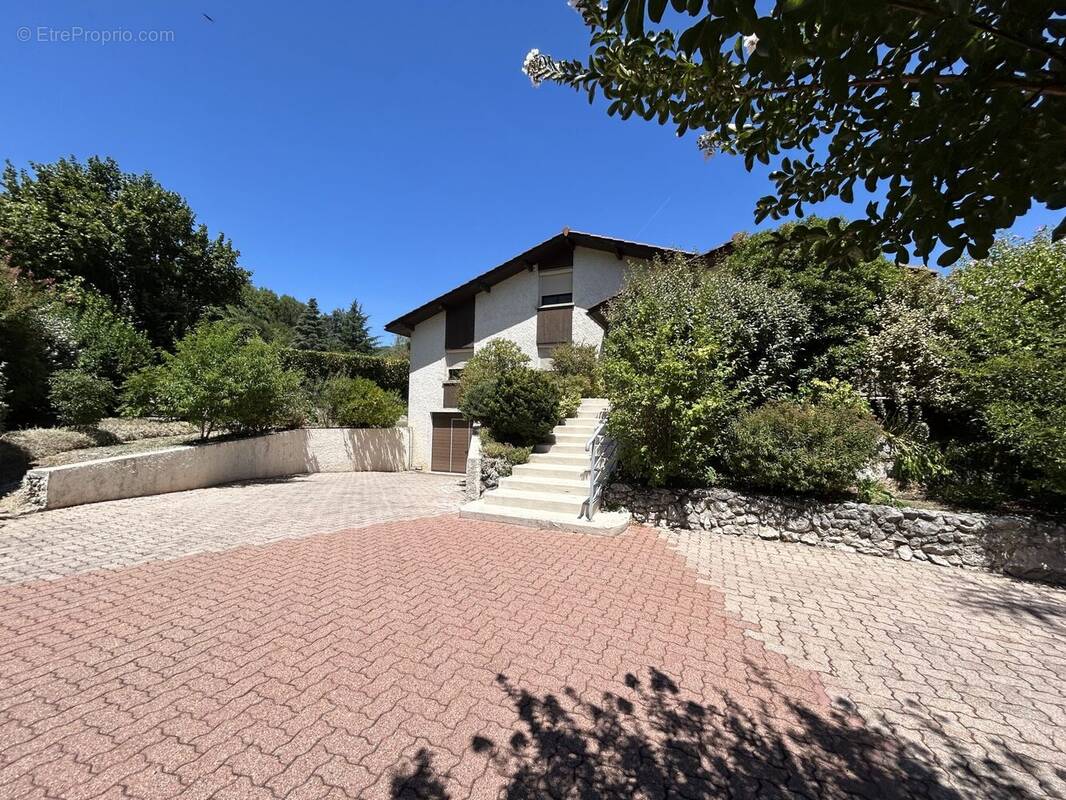 Maison à CLAIX