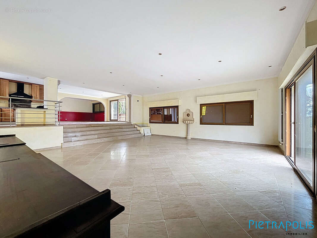 Appartement à DIVONNE-LES-BAINS