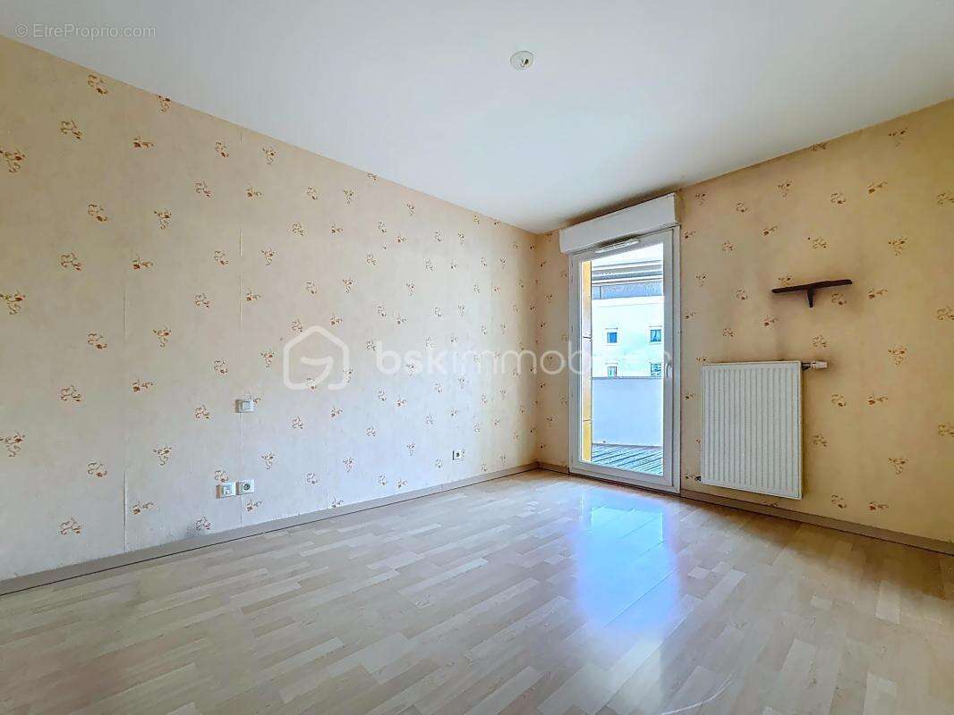 Appartement T4 de 83 m² avec terrasse – Fontaine - photo 8