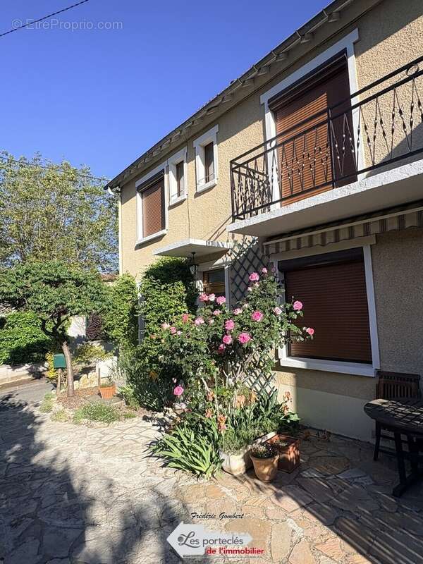 Maison à VIROFLAY