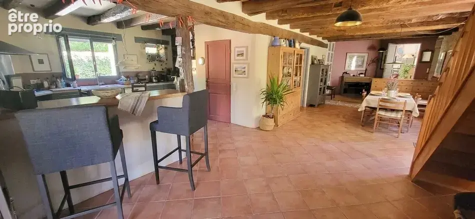 Ancienne grange restaurée avec piscine - photo 7