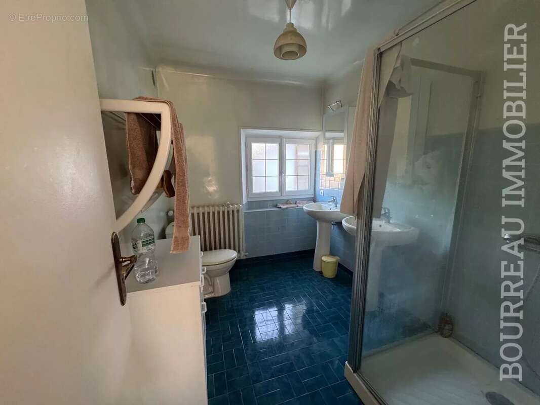 Maison à ARCES-DILO