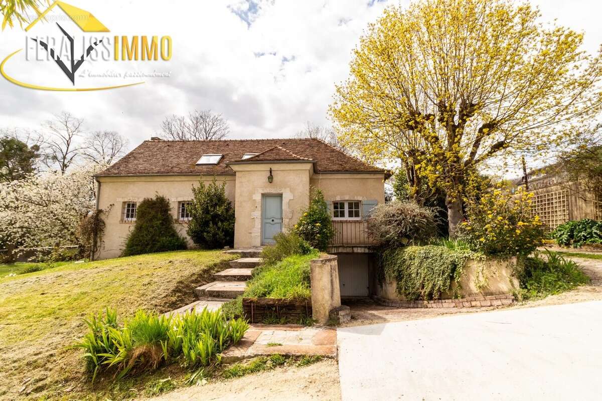 Maison à VAUX-SUR-SEINE