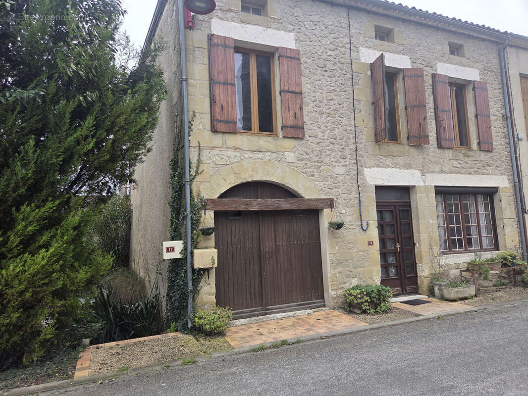 Maison à CASTILLONNES