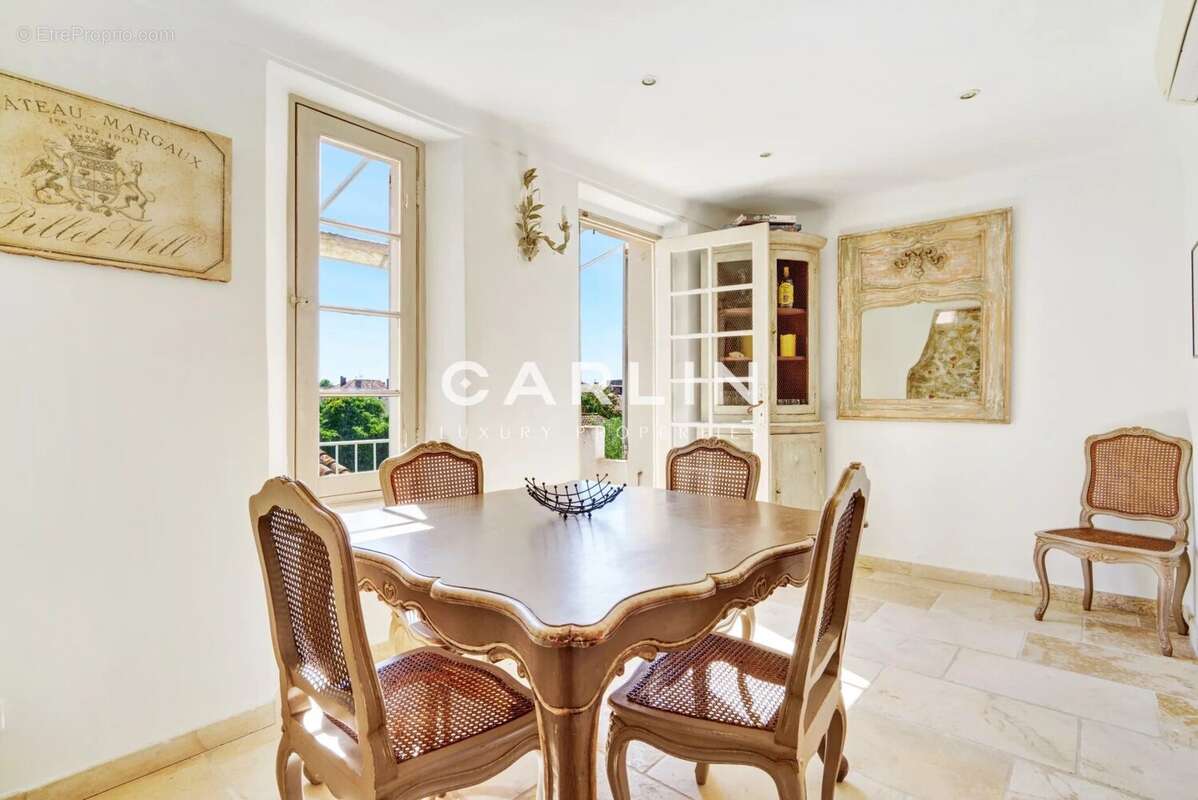 Appartement à SAINT-TROPEZ
