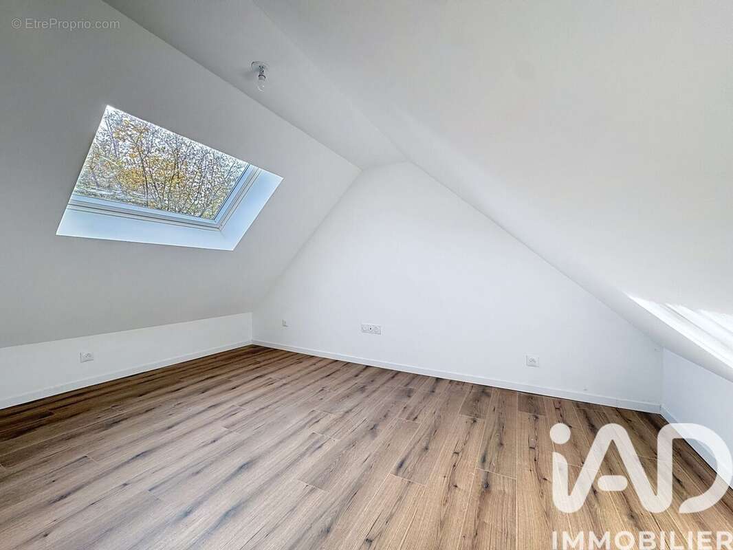 Photo 8 - Maison à ESQUENNOY