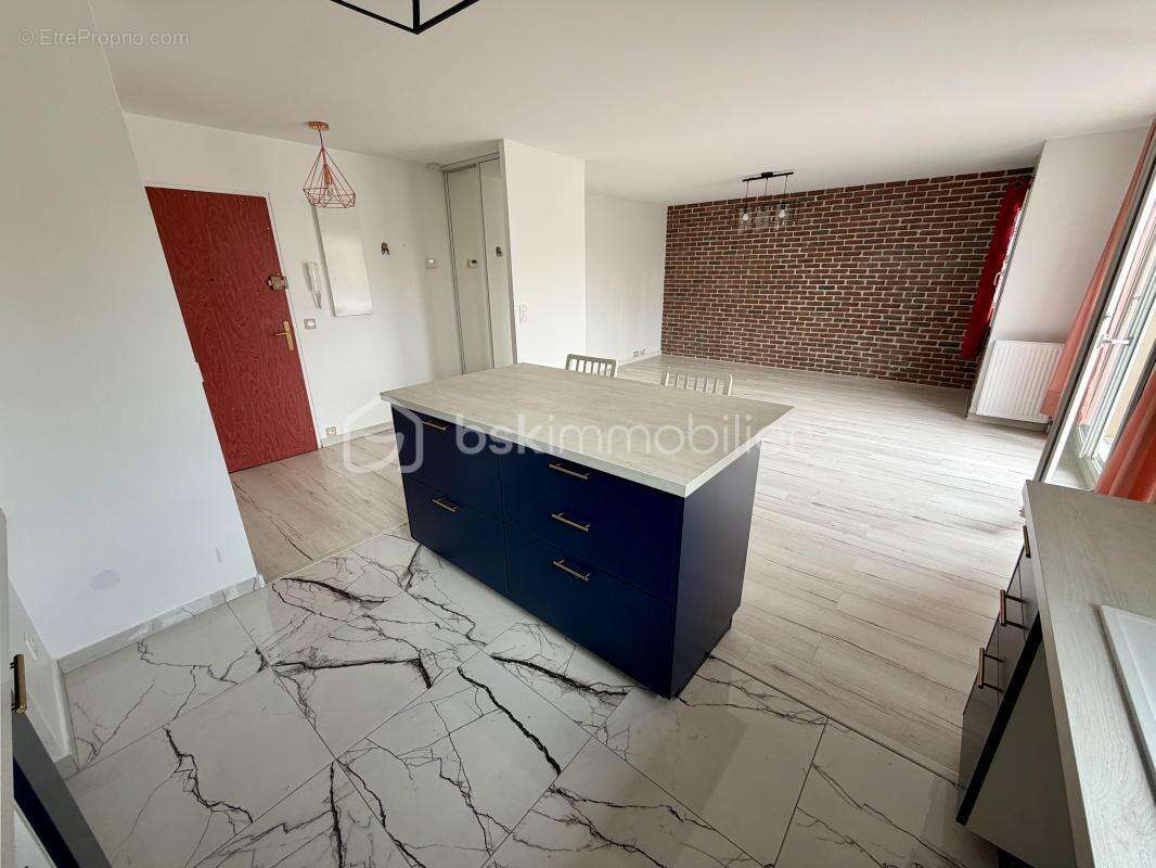 Appartement à MOISSY-CRAMAYEL