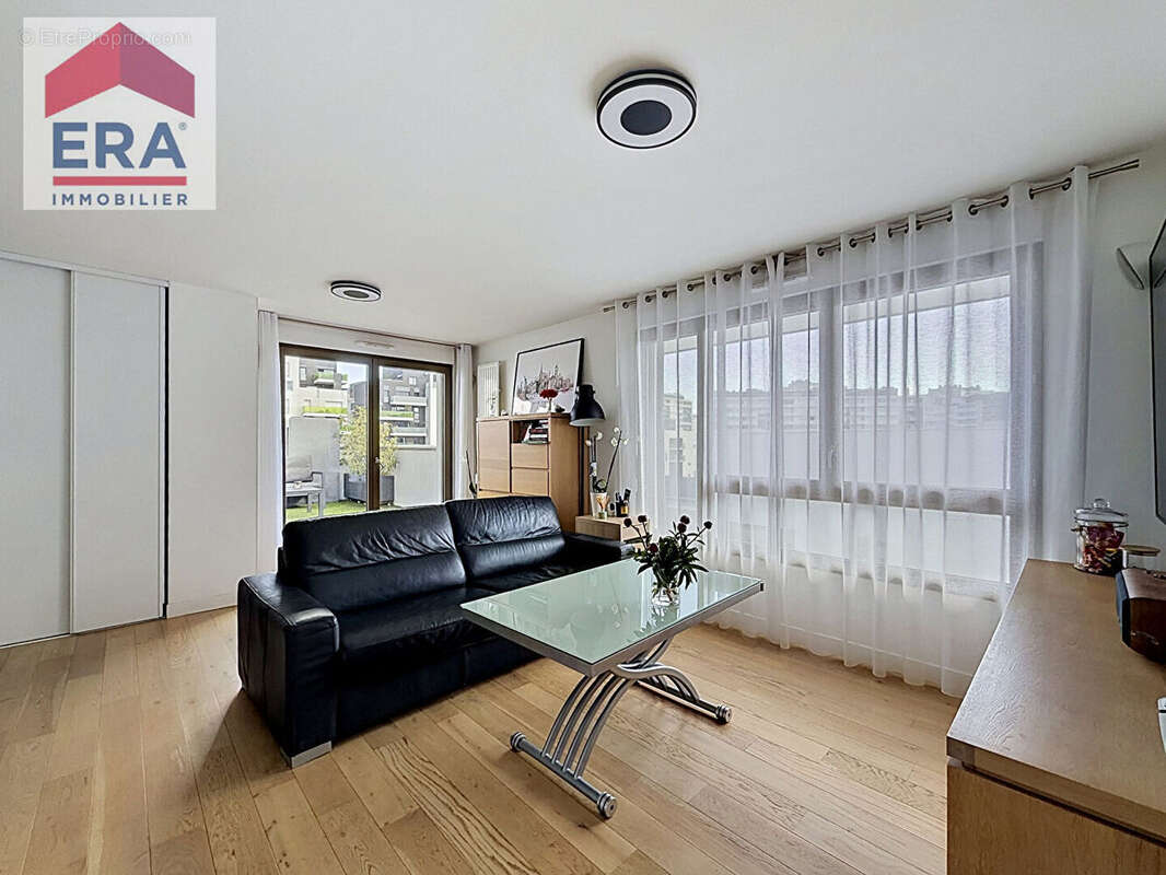 Appartement à IVRY-SUR-SEINE