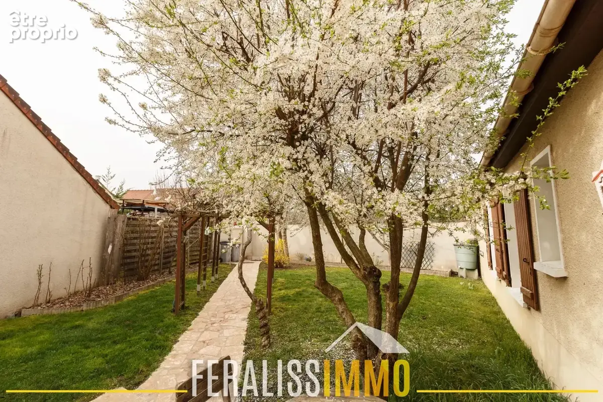Maison familiale de plain-pied, 4 chambres, jardin plein su - photo 13