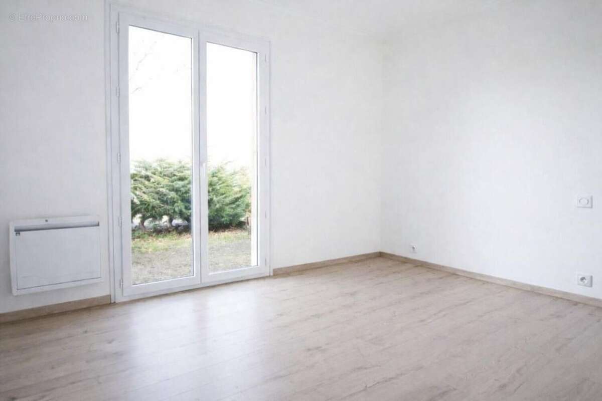 Photo 6 - Maison à VILLENEUVE-LA-COMPTAL