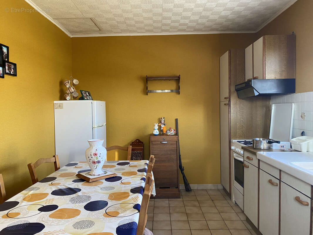 Maison à SAINT-MARTIN-DES-BESACES