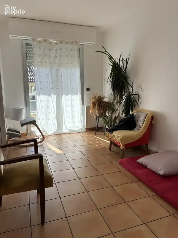 A vendre F3 transversal les Hesperides de MONTROUGE - photo 2