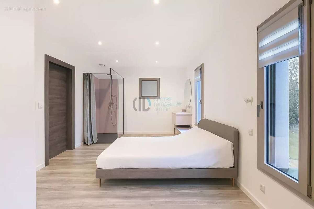 Maison à VETRAZ-MONTHOUX