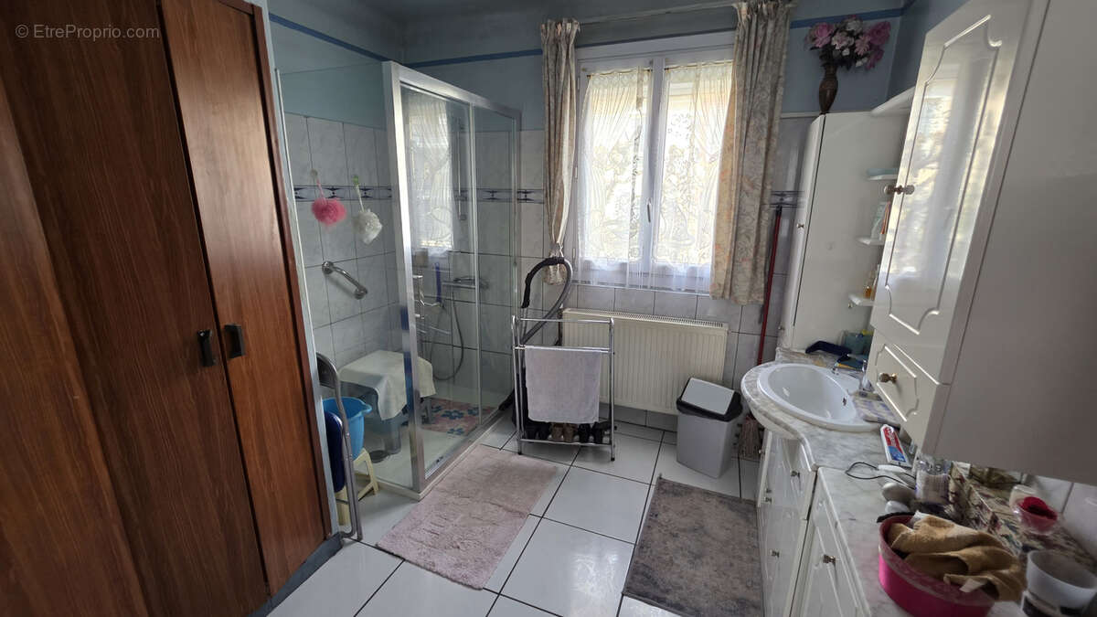 Maison à LA COURNEUVE