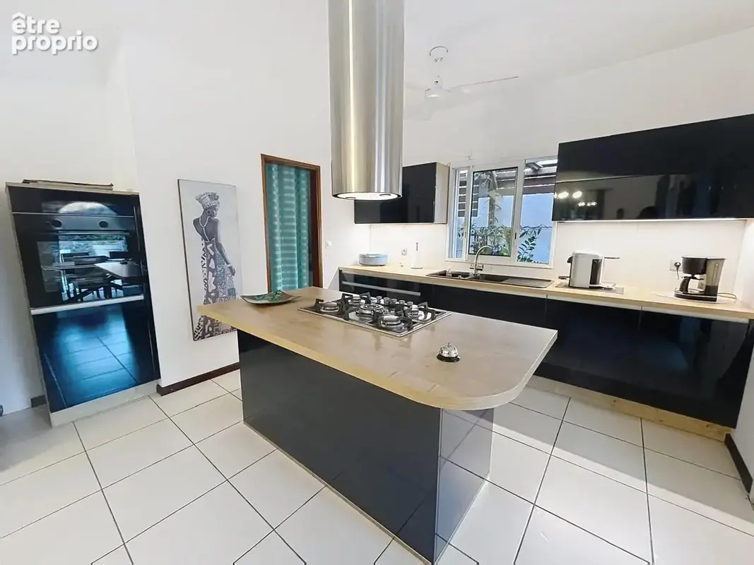 Maison 154 m² à Saint-Pierre  - photo 8