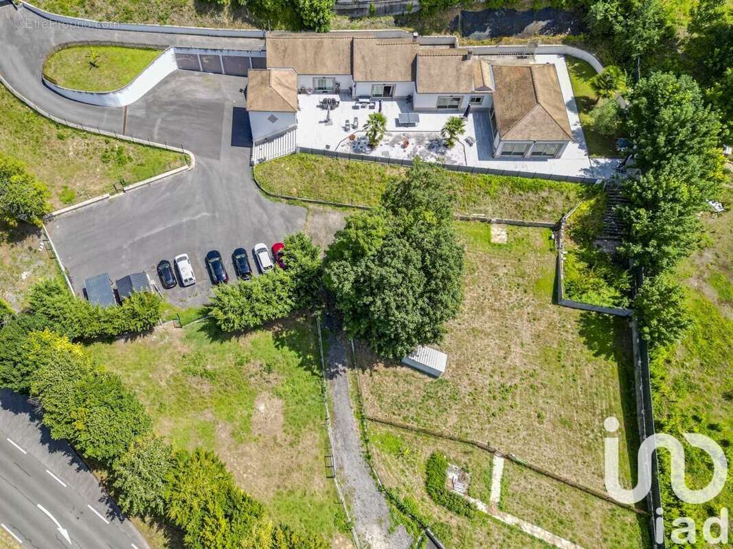 Photo 2 - Maison à L'ISLE-ADAM