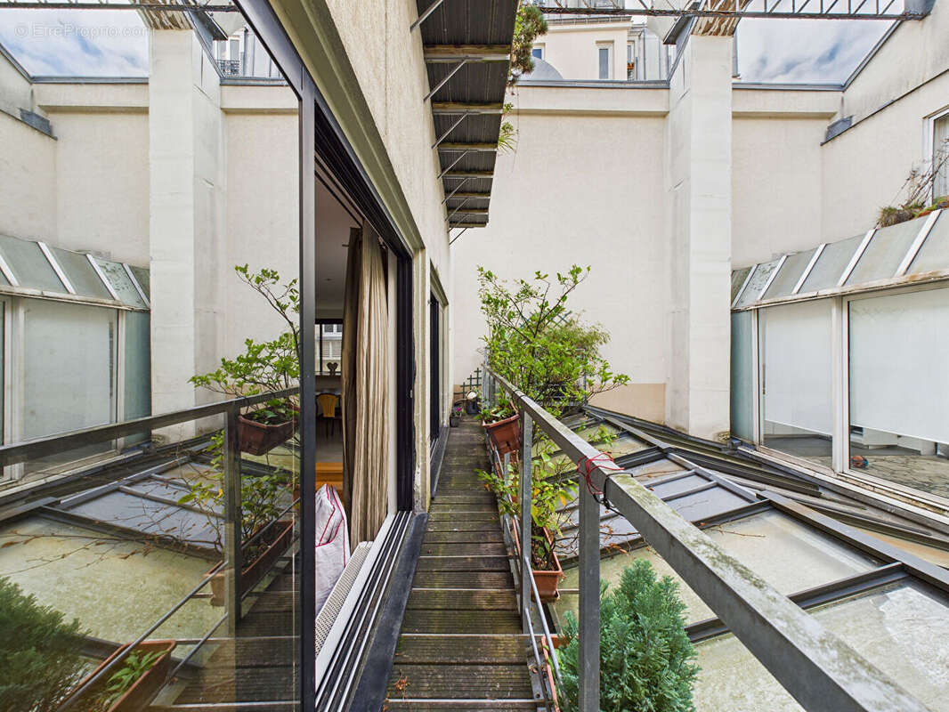 Appartement à PARIS-11E