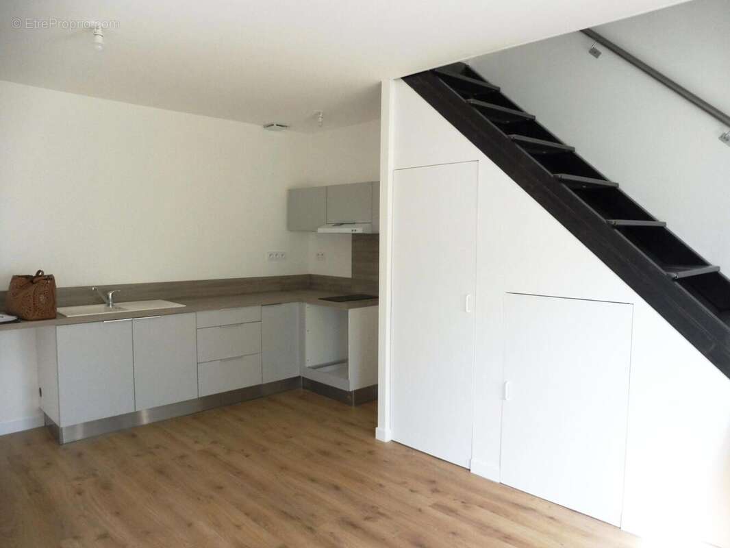 Appartement à CARBON-BLANC
