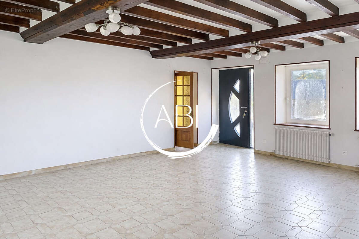 Maison à JOUE-DU-BOIS